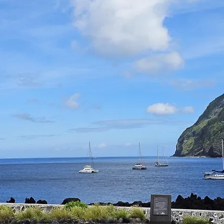 Chez Tronqueira 43 *