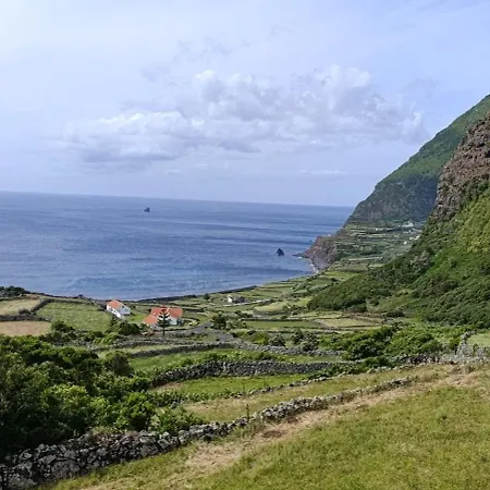 Chez Tronqueira 43 * Faja Grande