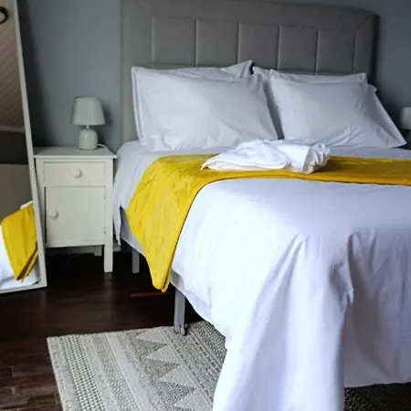 Chez Tronqueira 43 بيت للعطل