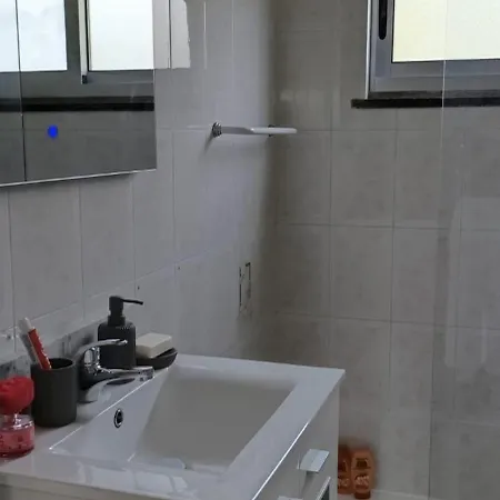 Chez Tronqueira 43 *