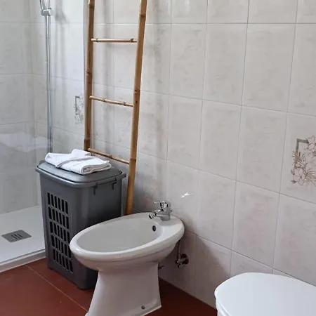 Chez Tronqueira 43 *