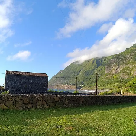 Chez Tronqueira 43 * Faja Grande