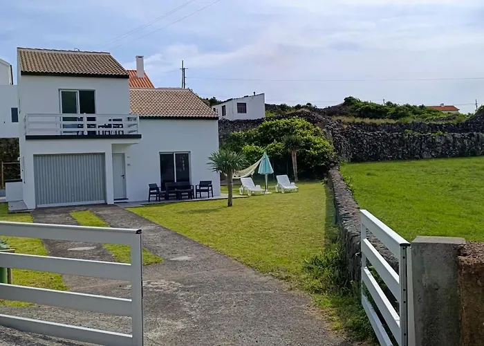 Chez Tronqueira 43 *